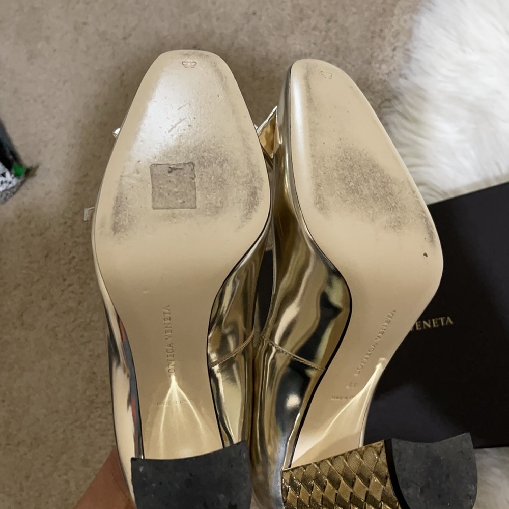 Bottega  veneta block heel pump…. Silver & gold weave block heels - Picture 4 of 9